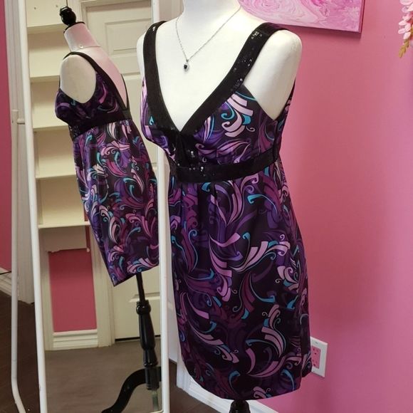 Guess 🖤💕💜Sequin Trim Light Dress Size 7 - Picture 4 of 11